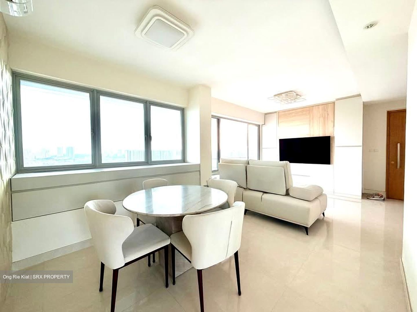 Esta Ruby (D14), Apartment #566371221